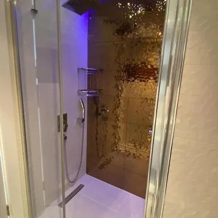 דירה Cozy For Family Vacation In Besthome 20 אלאניה